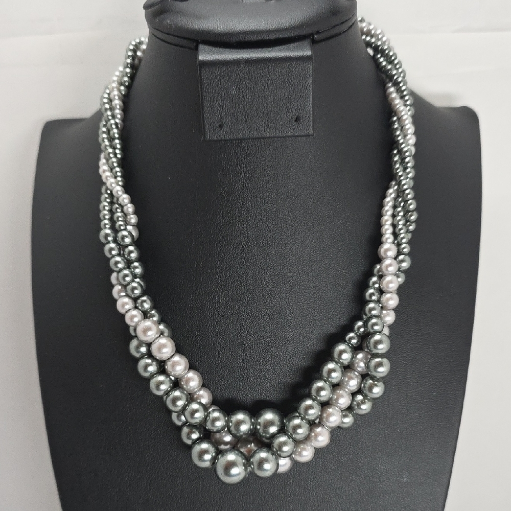 Sophisticated Multi-Strand Silver and Gray Pearl Necklace